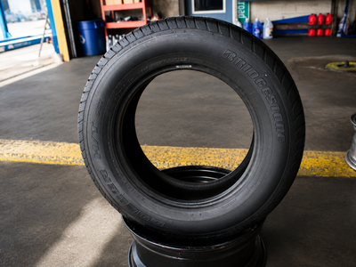 Bridgestone Dueler H/L 389 All-Season Tire
